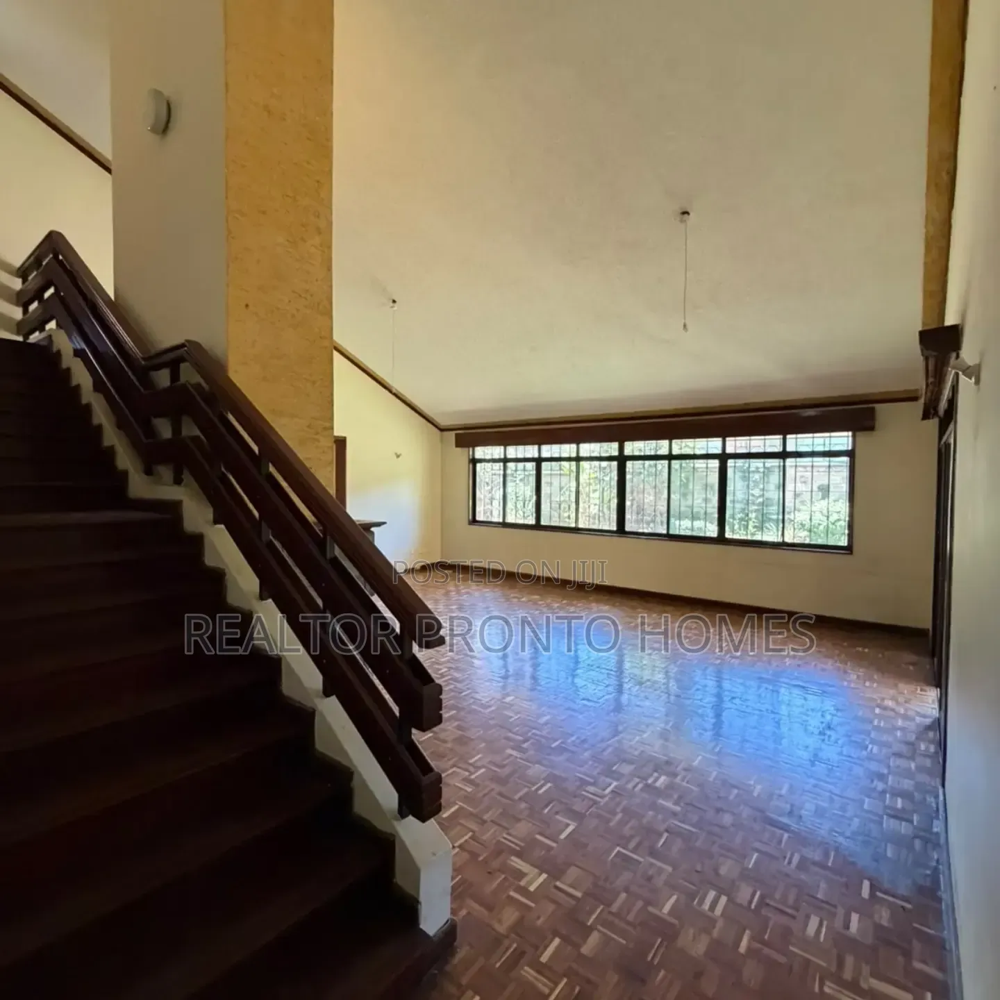 5bdrm Townhouse/Terrace in Lavington, Valley Arcade for sale