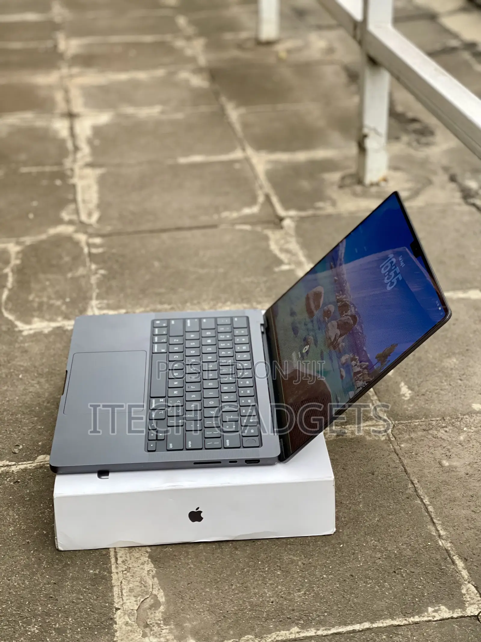 Laptop Apple MacBook Pro 16GB Apple M5 SSD 512GB