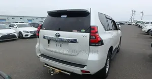 Toyota Land Cruiser Prado 2019 White