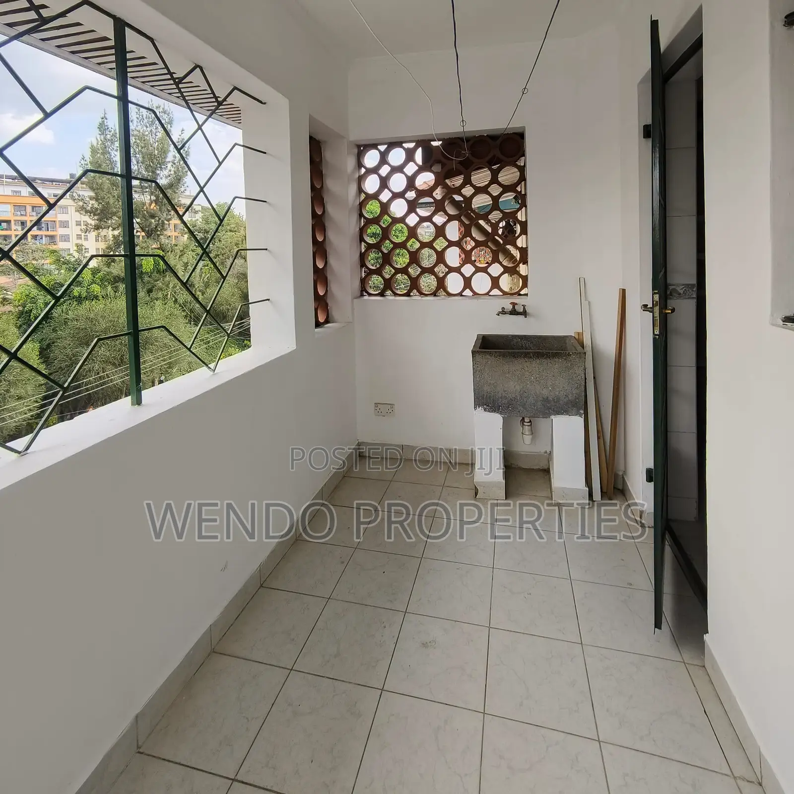 4bdrm Duplex in Maziwa for rent