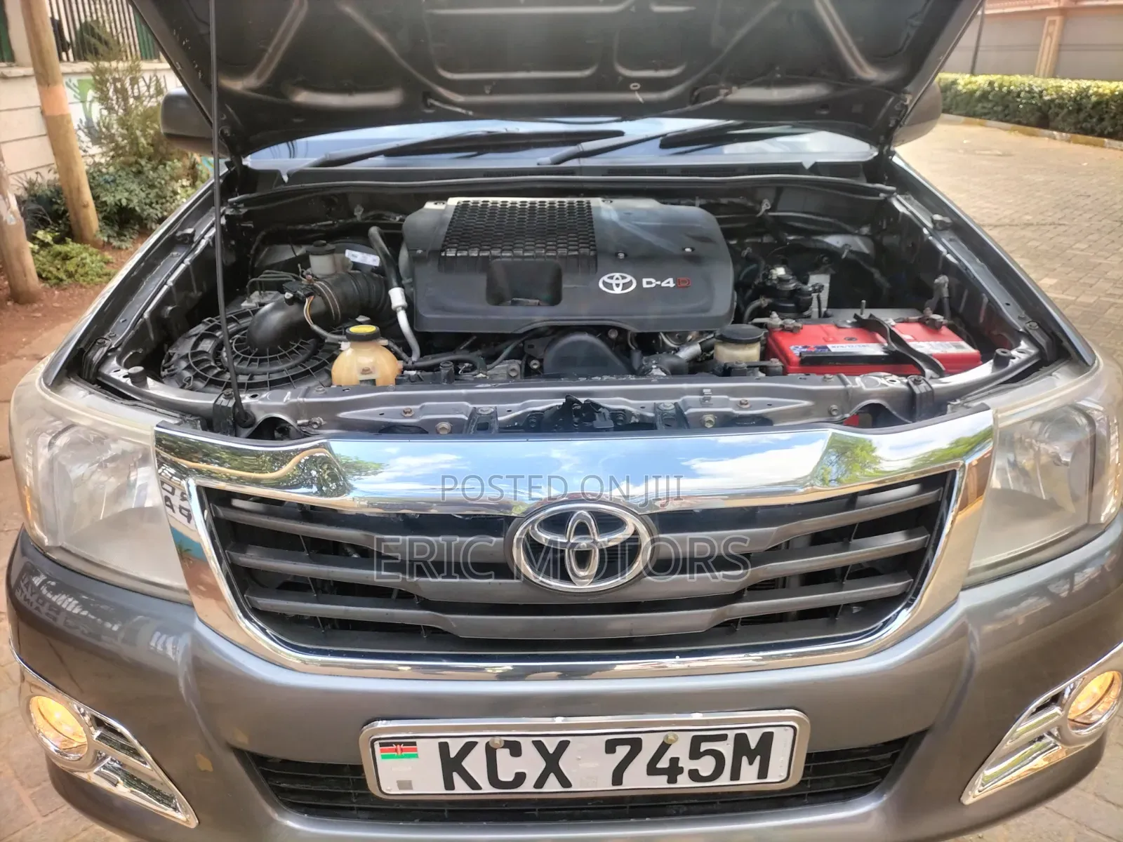Toyota Hilux 2012 Gray