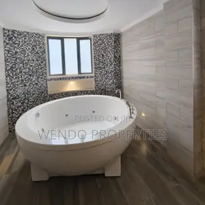 5bdrm House in Riverside Drive for rent