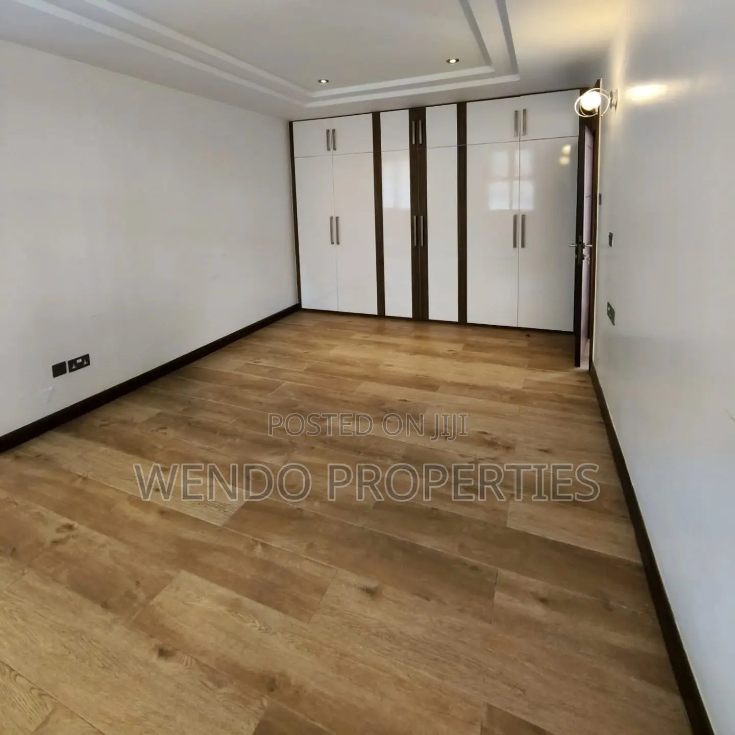 5bdrm House in Riverside Drive for rent
