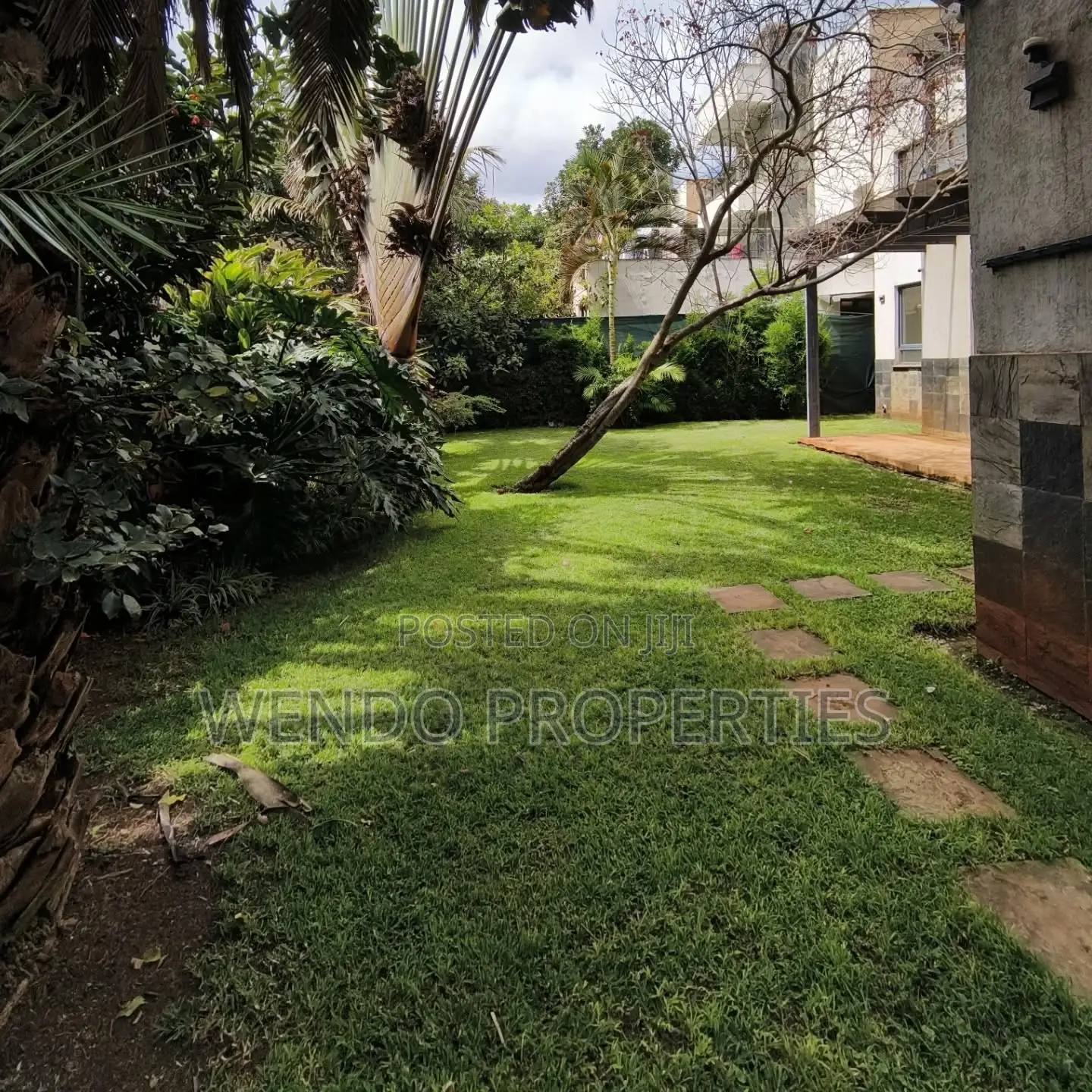 5bdrm House in Riverside Drive for rent