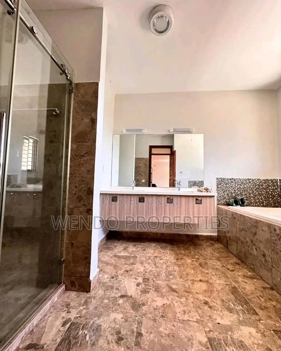 5bdrm Townhouse / Terrace in Muthangari for rent