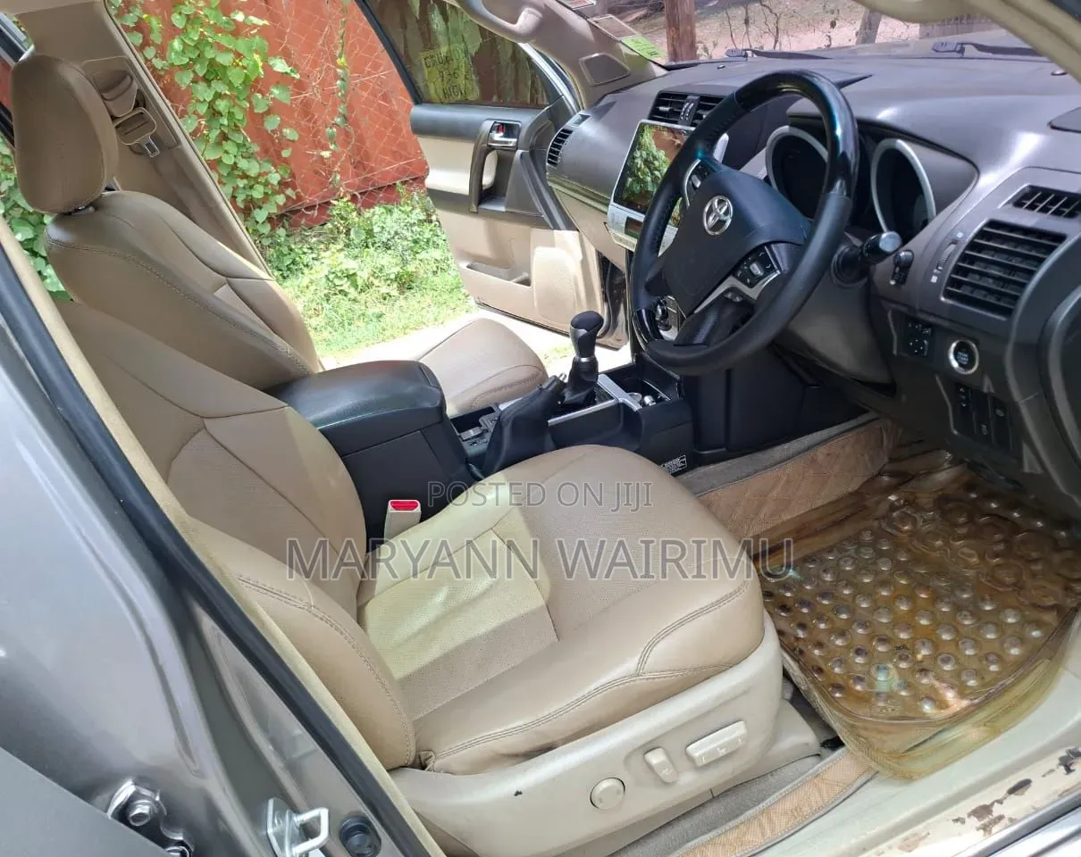 Toyota Land Cruiser Prado 3.0 TD 2011 Gray