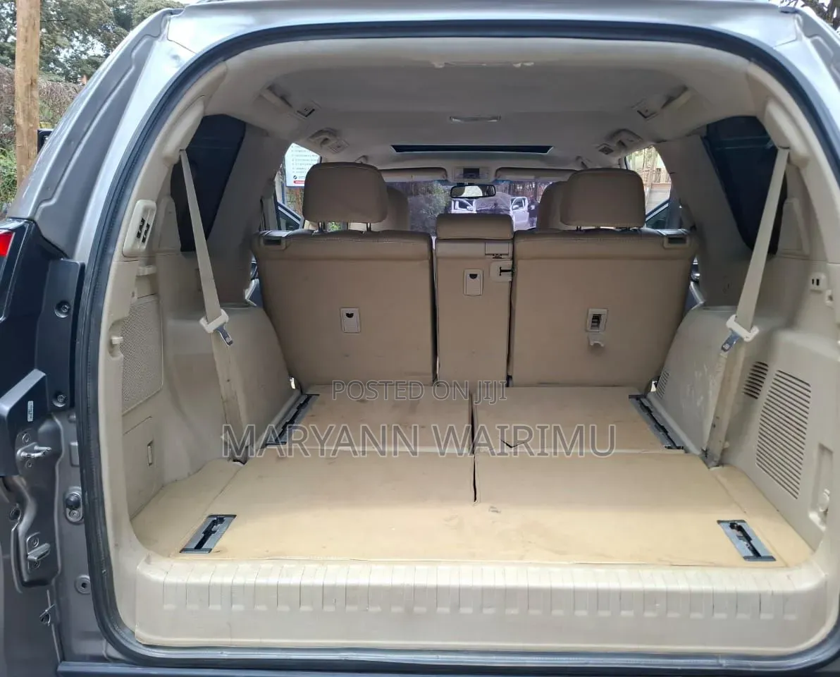 Toyota Land Cruiser Prado 3.0 TD 2011 Gray