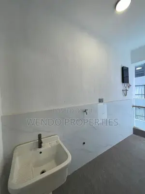 2bdrm Apartment in Valley Arcade for rent