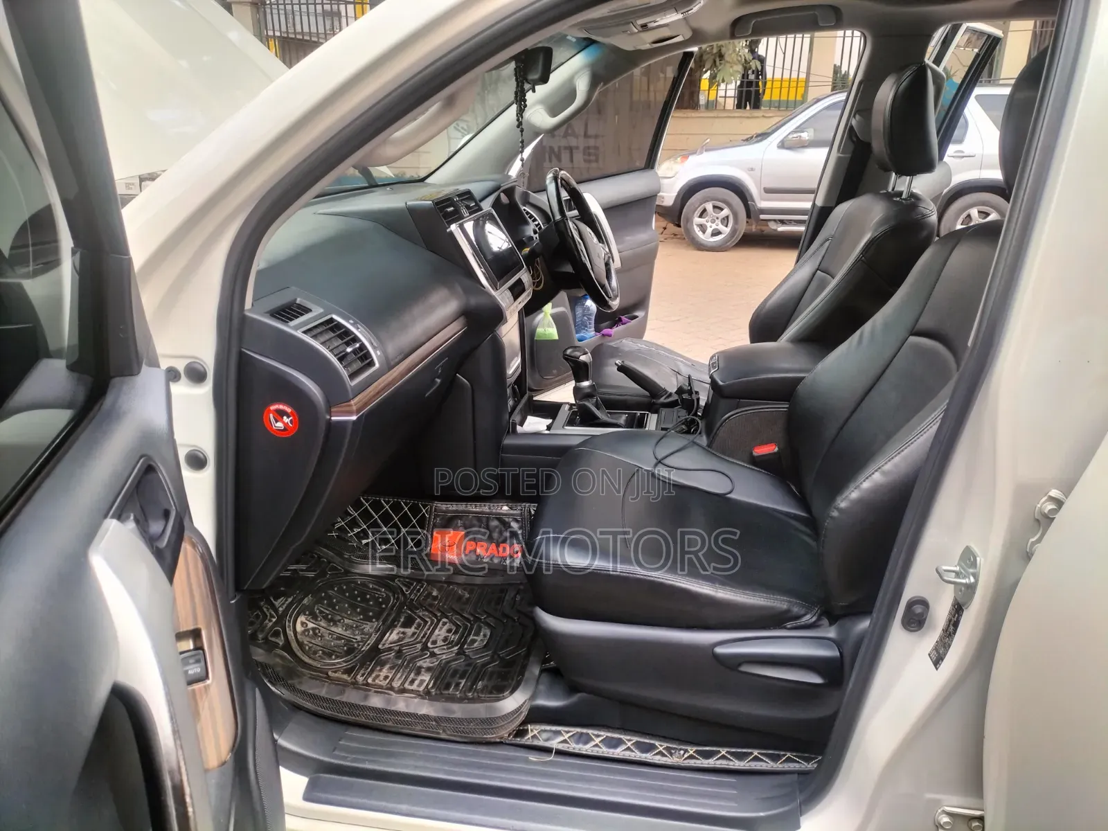 Toyota Land Cruiser Prado 2.8 2018 White