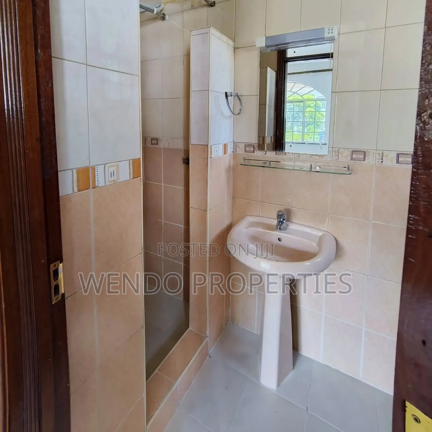 5bdrm House in Muthangari for rent