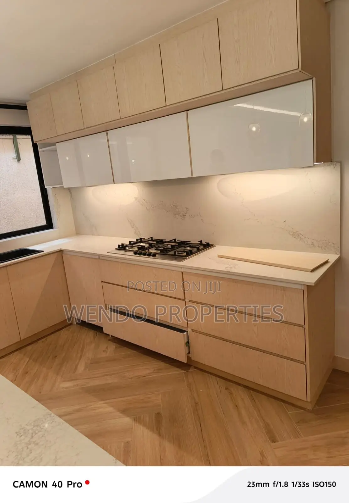 8bdrm Villa in Valley Arcade for rent
