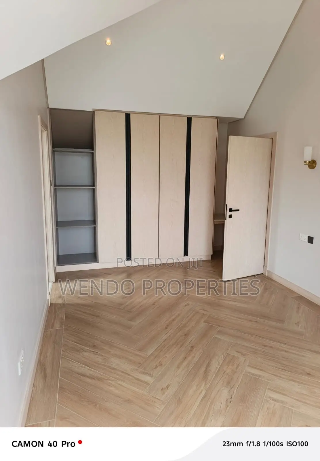 8bdrm Villa in Valley Arcade for rent