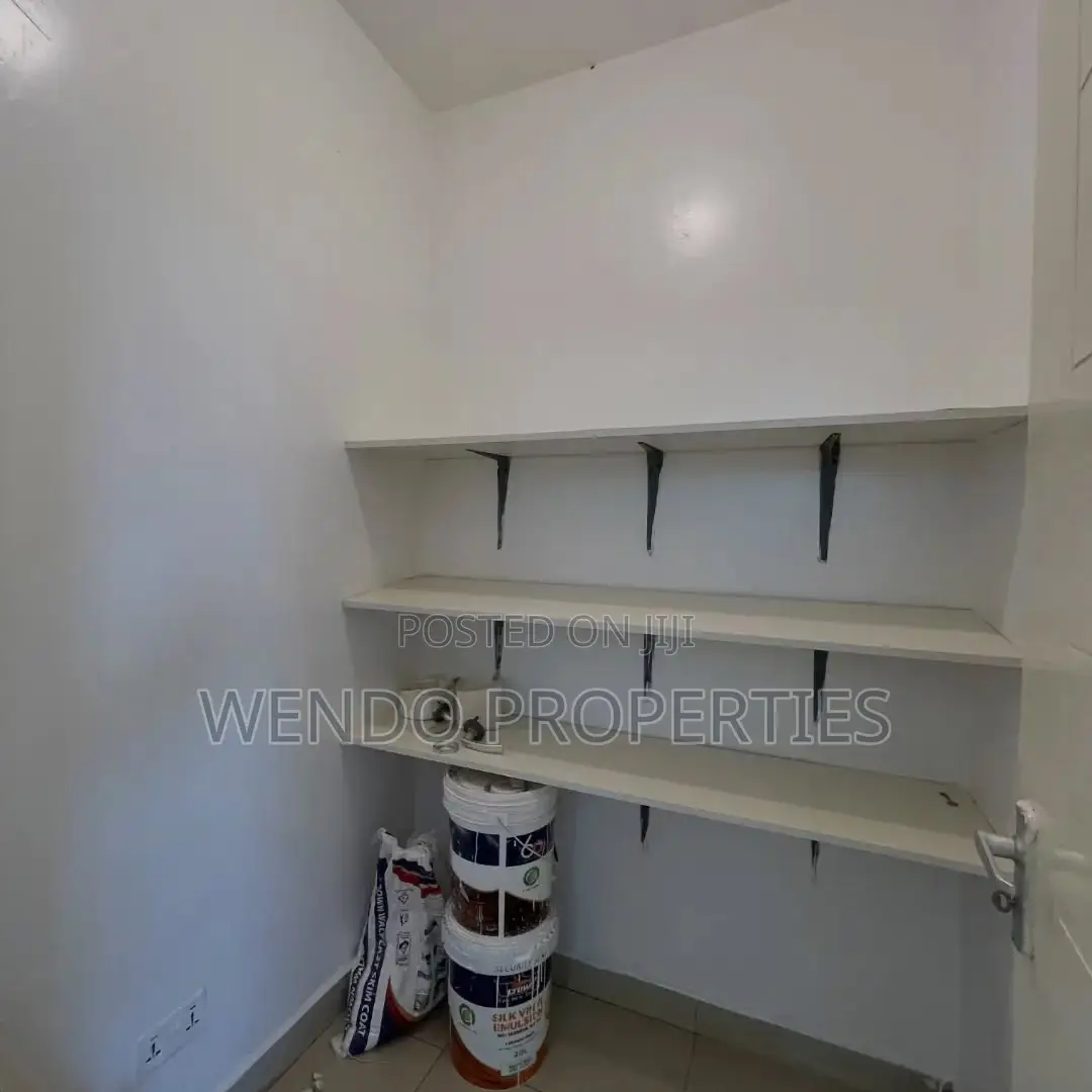 4bdrm Apartment in Muthangari for rent
