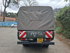 Toyota Land Cruiser 2018 Green
