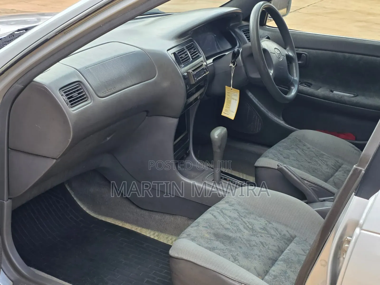 Toyota Corolla 2000 Silver