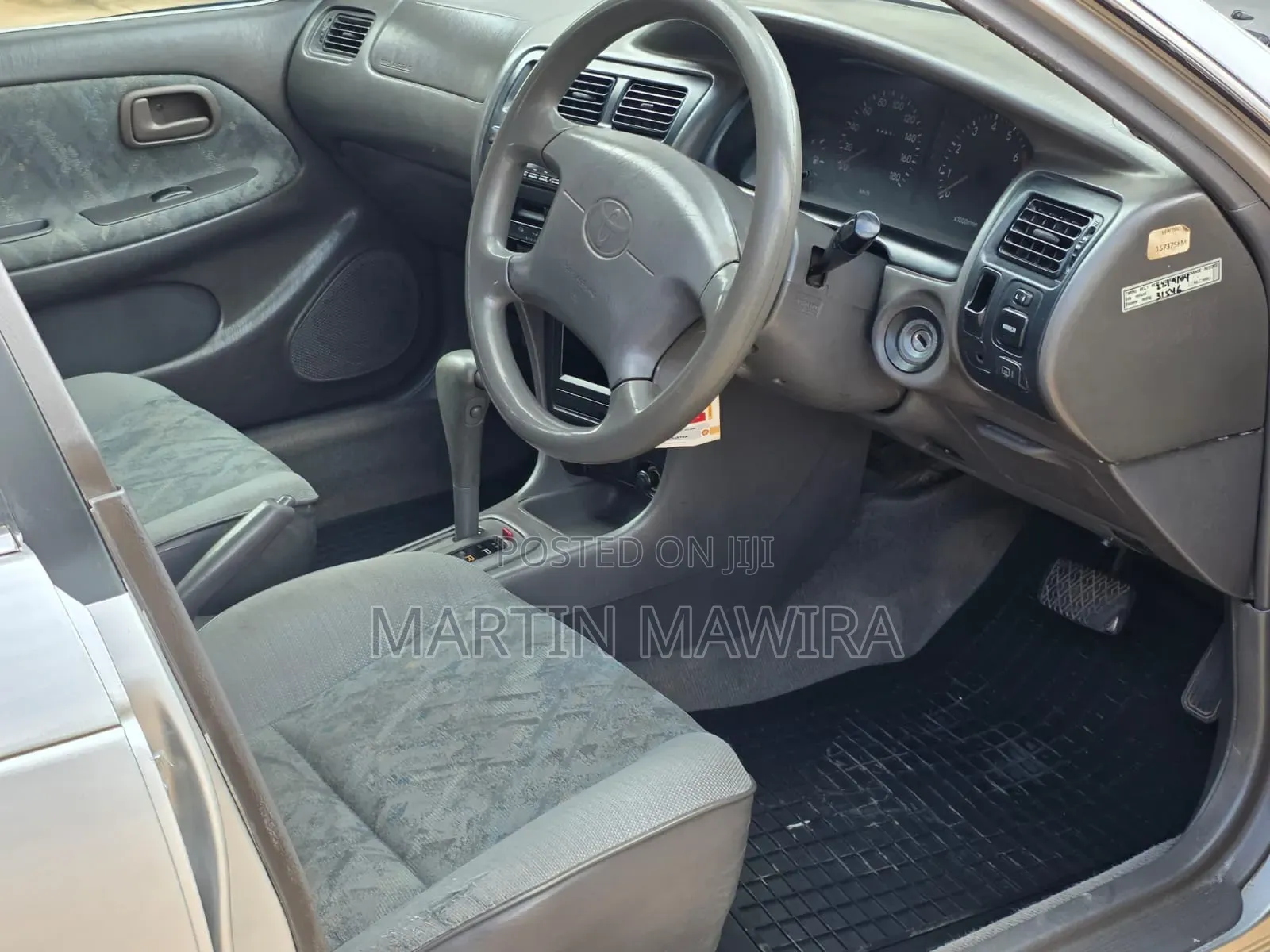 Toyota Corolla 2000 Silver