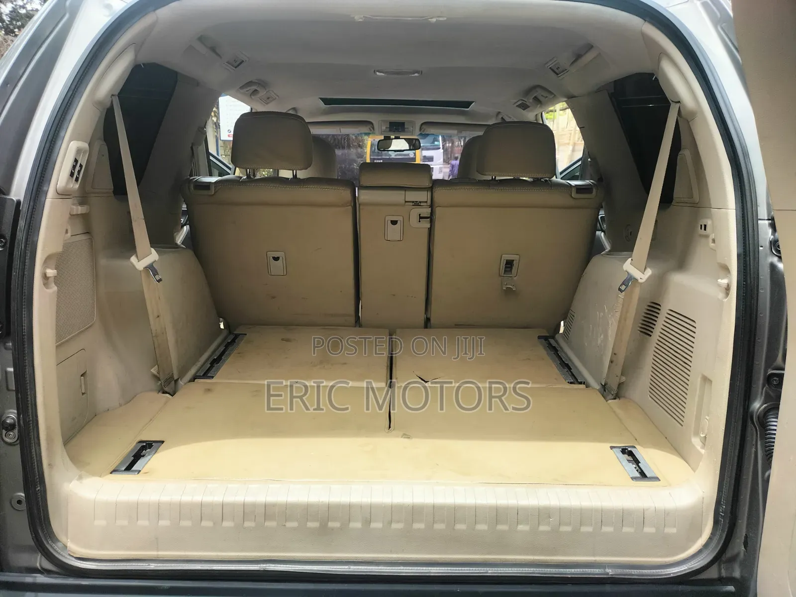 Toyota Land Cruiser Prado KAKADU 2013 Gray