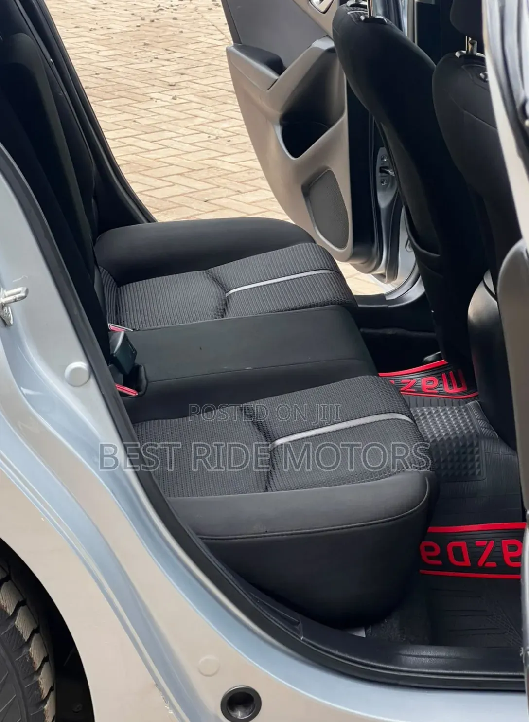 Mazda Axela 2018 Silver