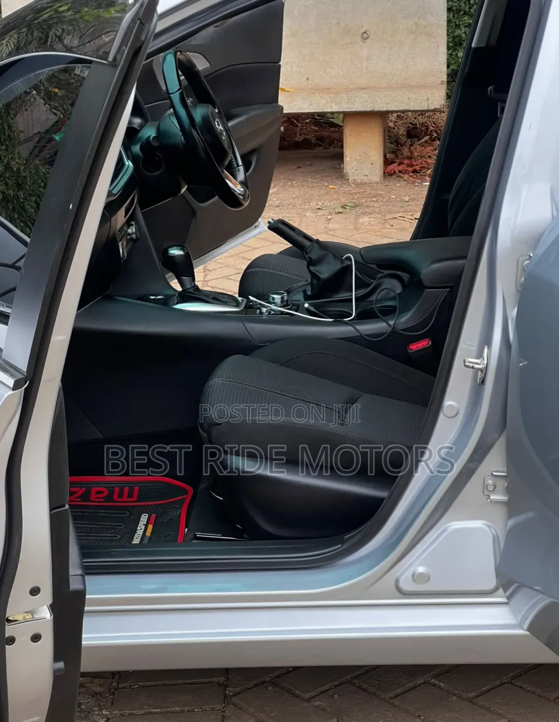 Mazda Axela 2018 Silver