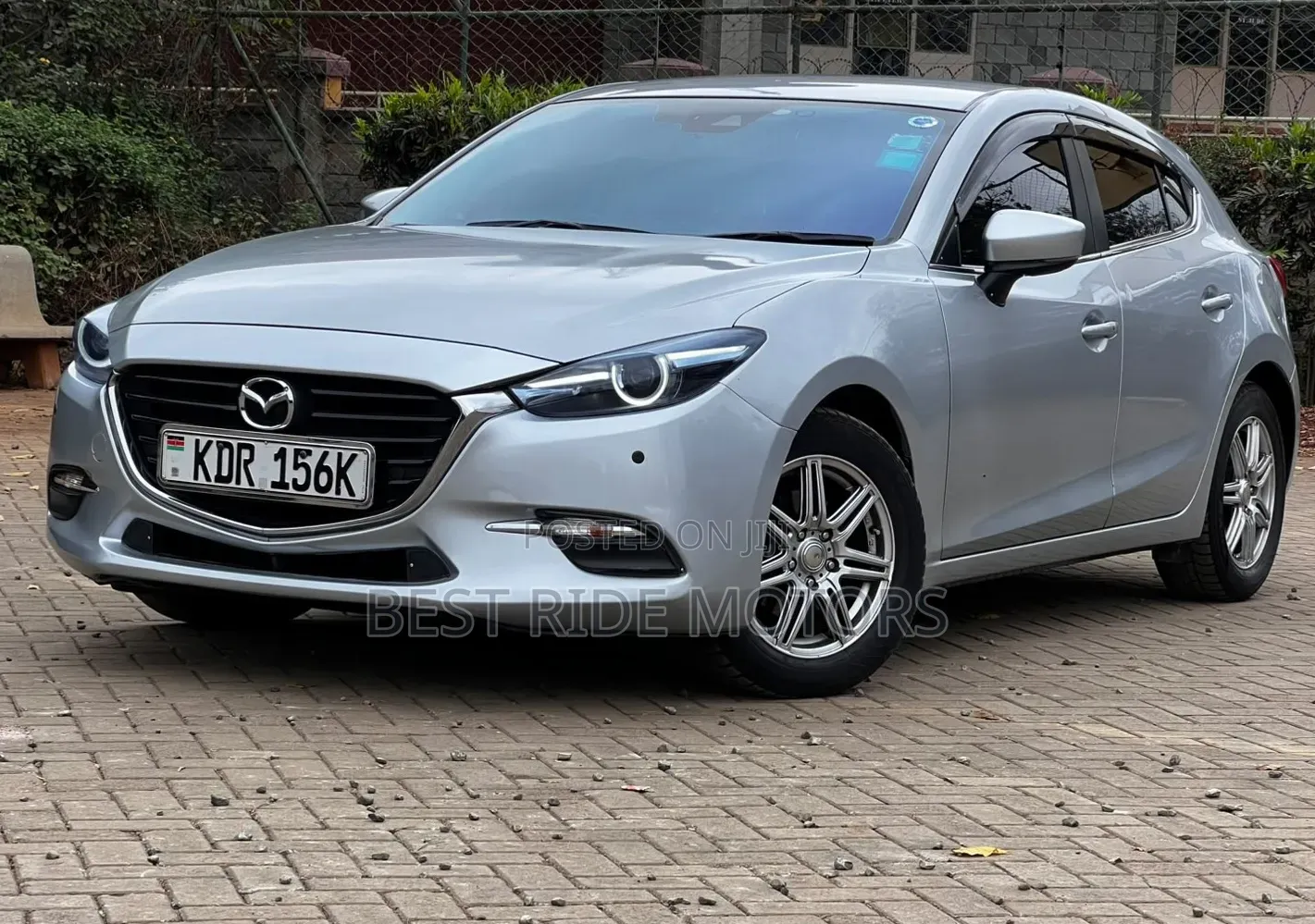 Mazda Axela 2018 Silver
