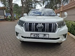 Toyota Land Cruiser Prado 2.8 2018 White