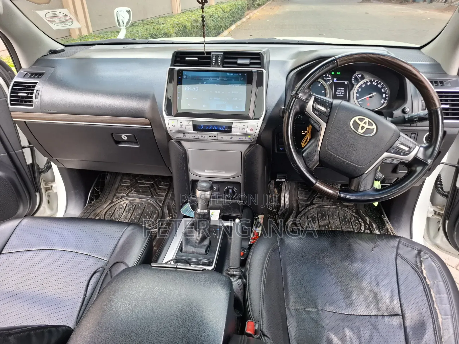 Toyota Land Cruiser Prado 2.8 2018 White