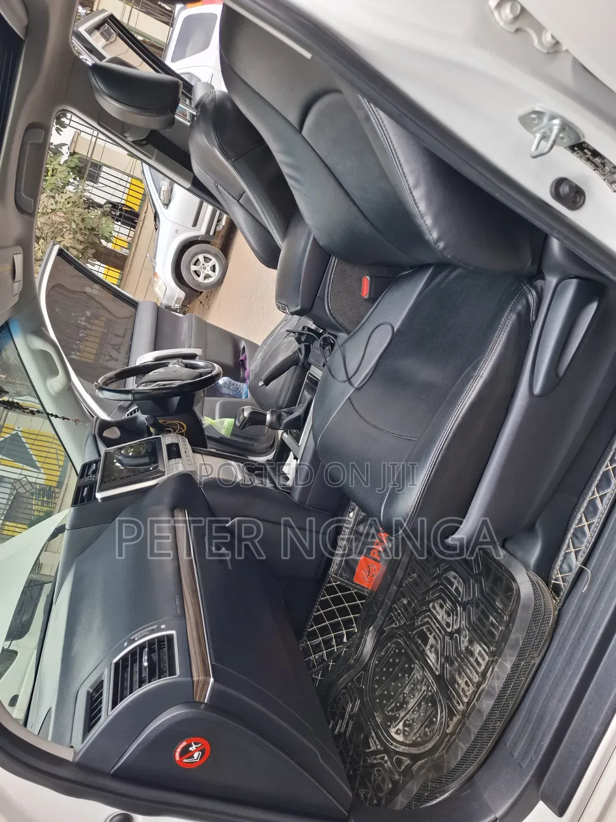 Toyota Land Cruiser Prado 2.8 2018 White