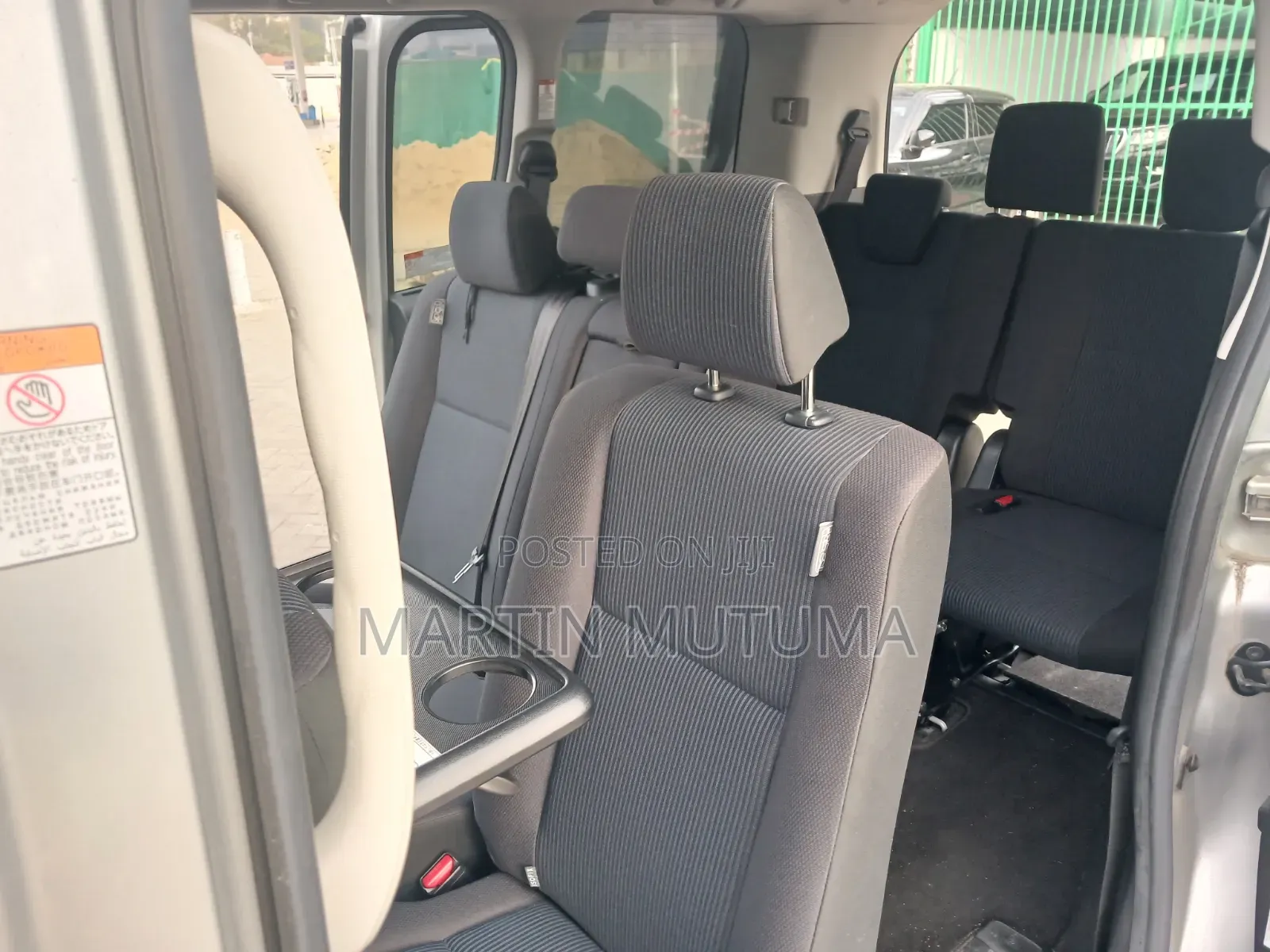 Toyota Noah 2.0 AWD (8 Seater) 2019 Silver