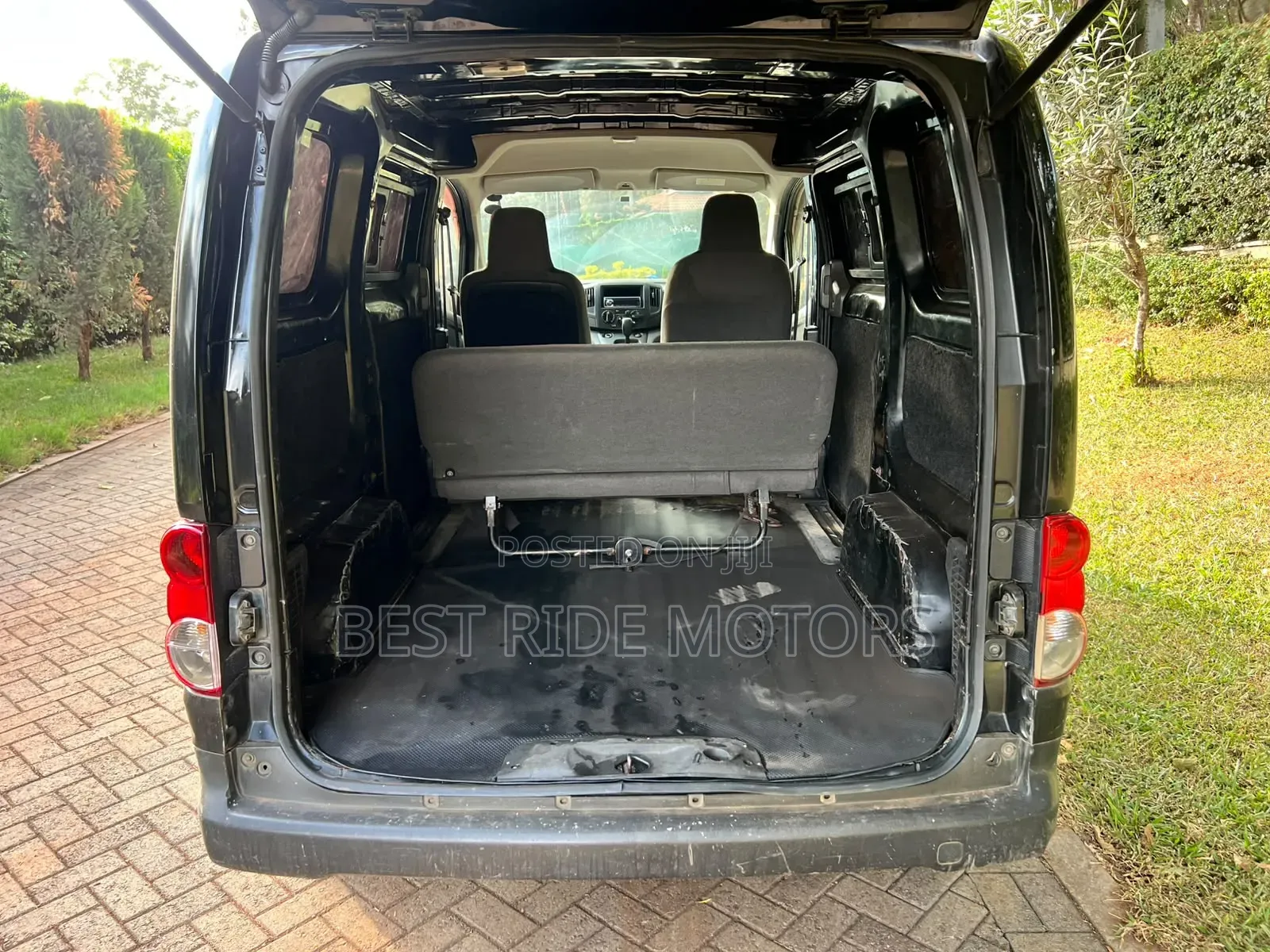 Nissan NV200 2015 Black