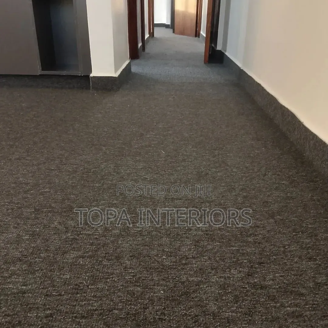Grey Office Floor Carpets Covering the Whole Floor