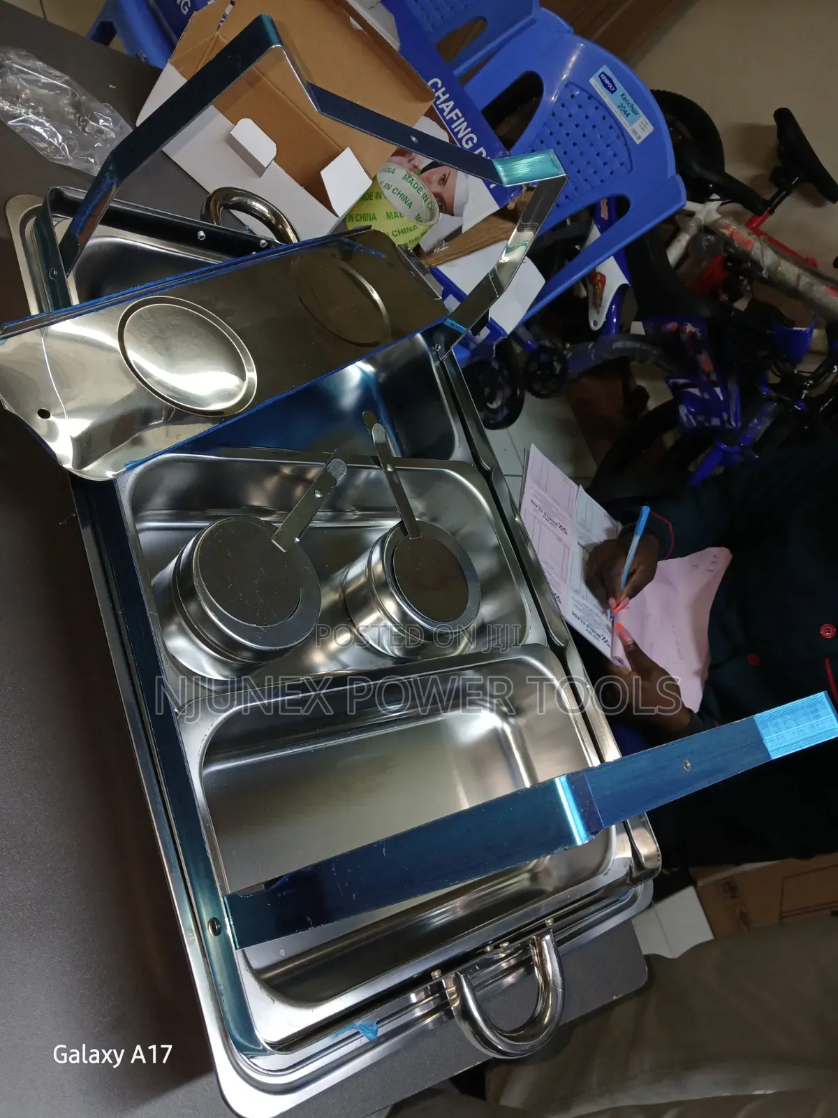 Rectangular Stainless Steel Triple-Tray Chafing Dish