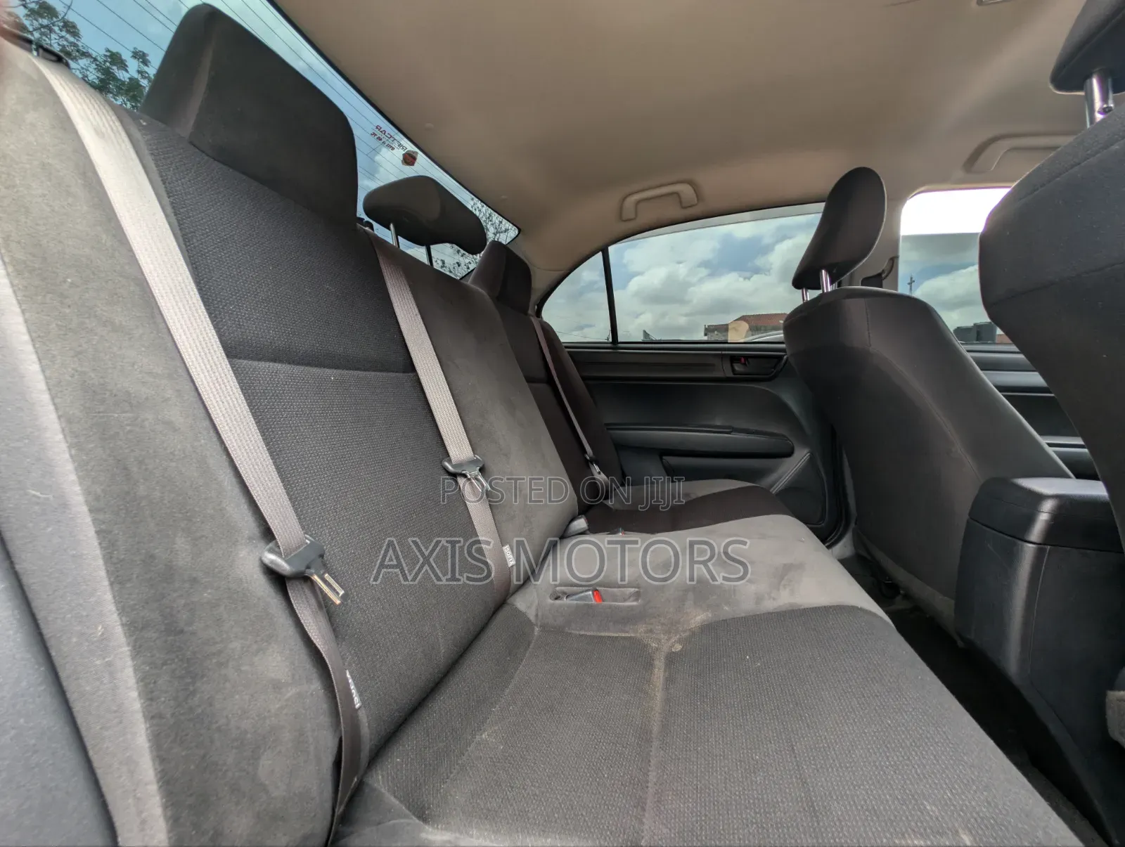 Toyota Axio 1.5 Hybrid 2WD 2019 White