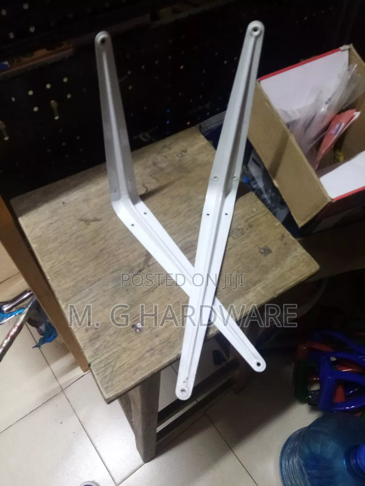White Shelf Bracket 10*12"