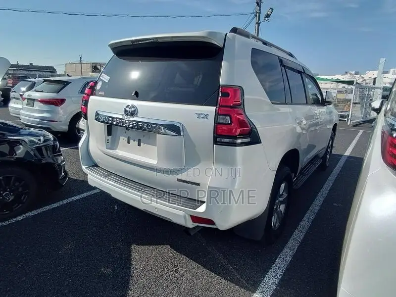 New Toyota Land Cruiser Prado 2.7 2019 White