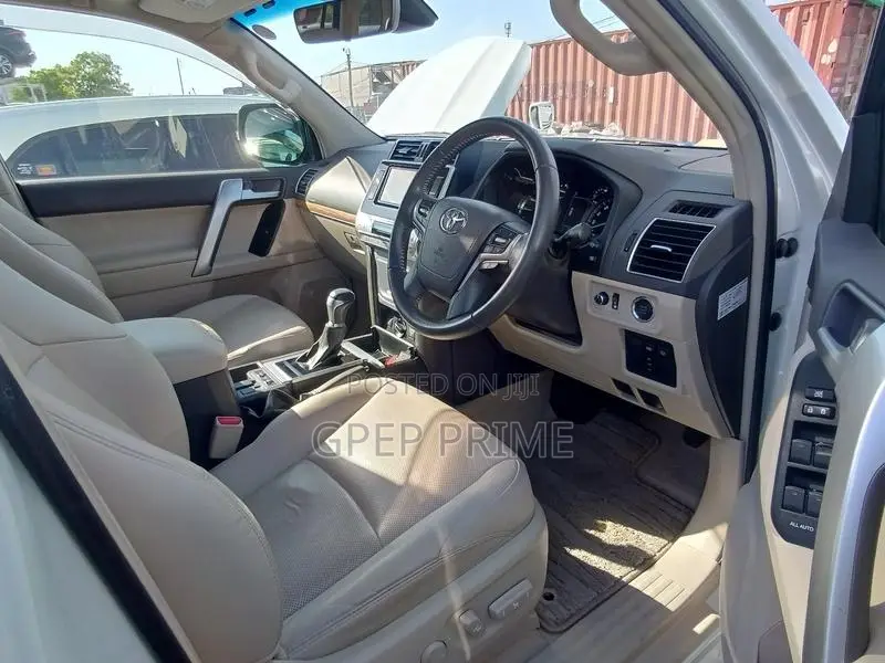 New Toyota Land Cruiser Prado 2.7 2019 White