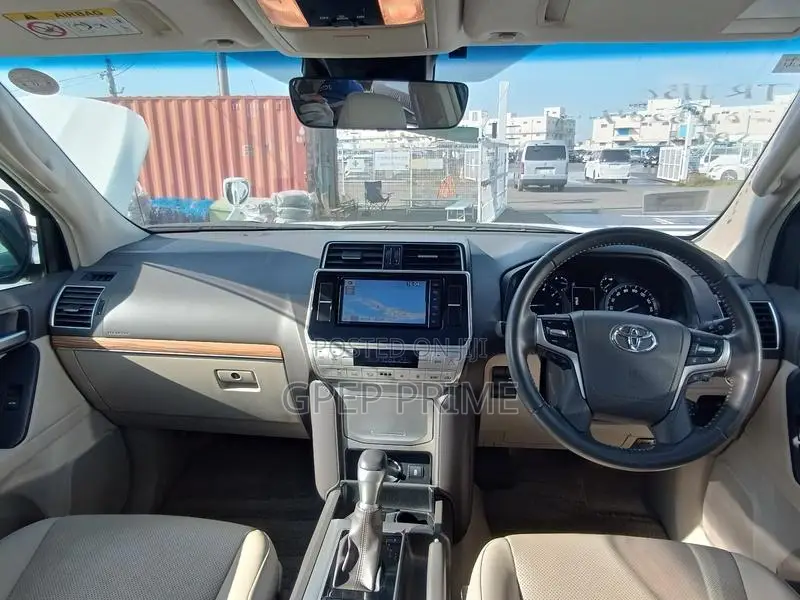New Toyota Land Cruiser Prado 2.7 2019 White