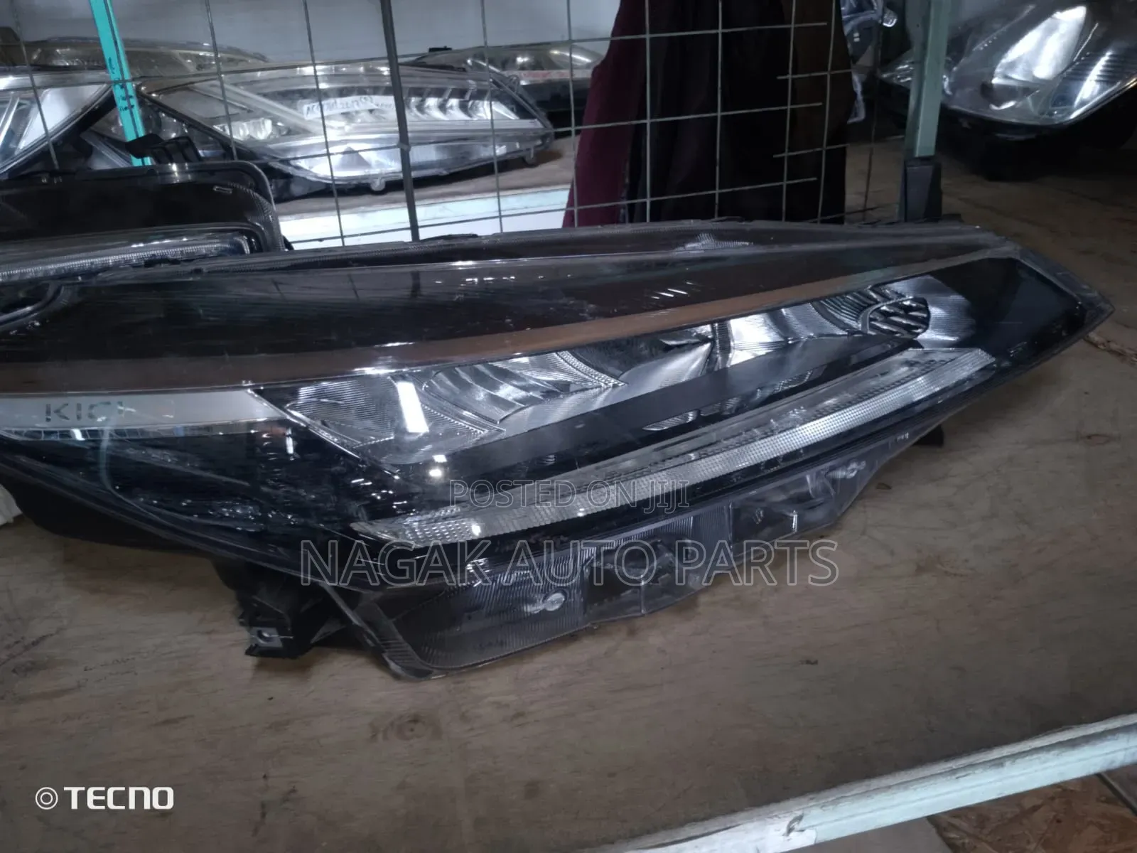 Nissan Kicks 2015 Headlight