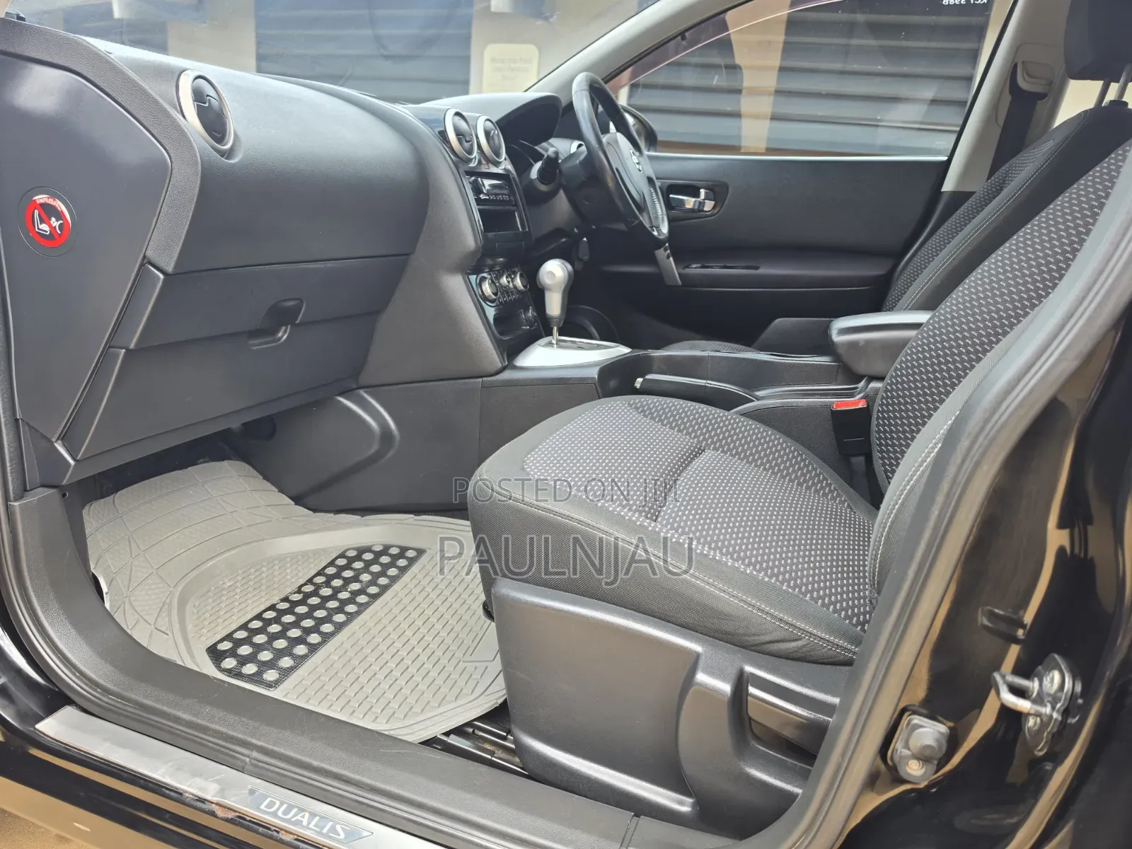 Nissan Dualis 2011 Black