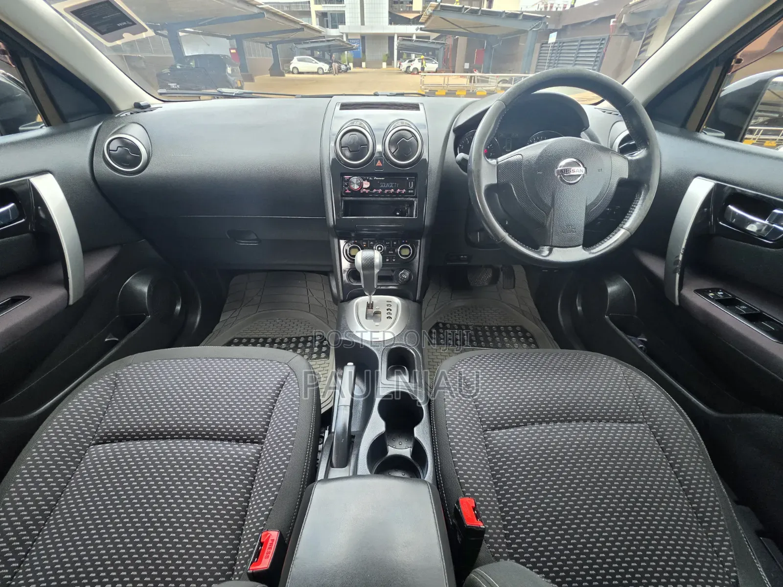 Nissan Dualis 2011 Black