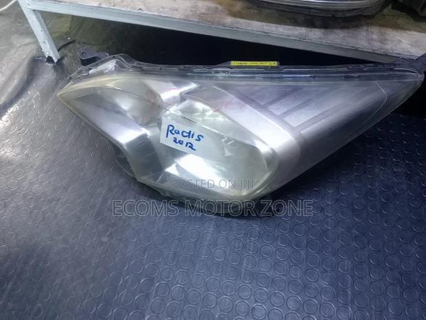 Toyota Ractis 2012 Headlight - thumbnail 2