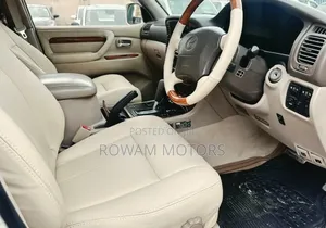 Lexus LX 570 2012 White
