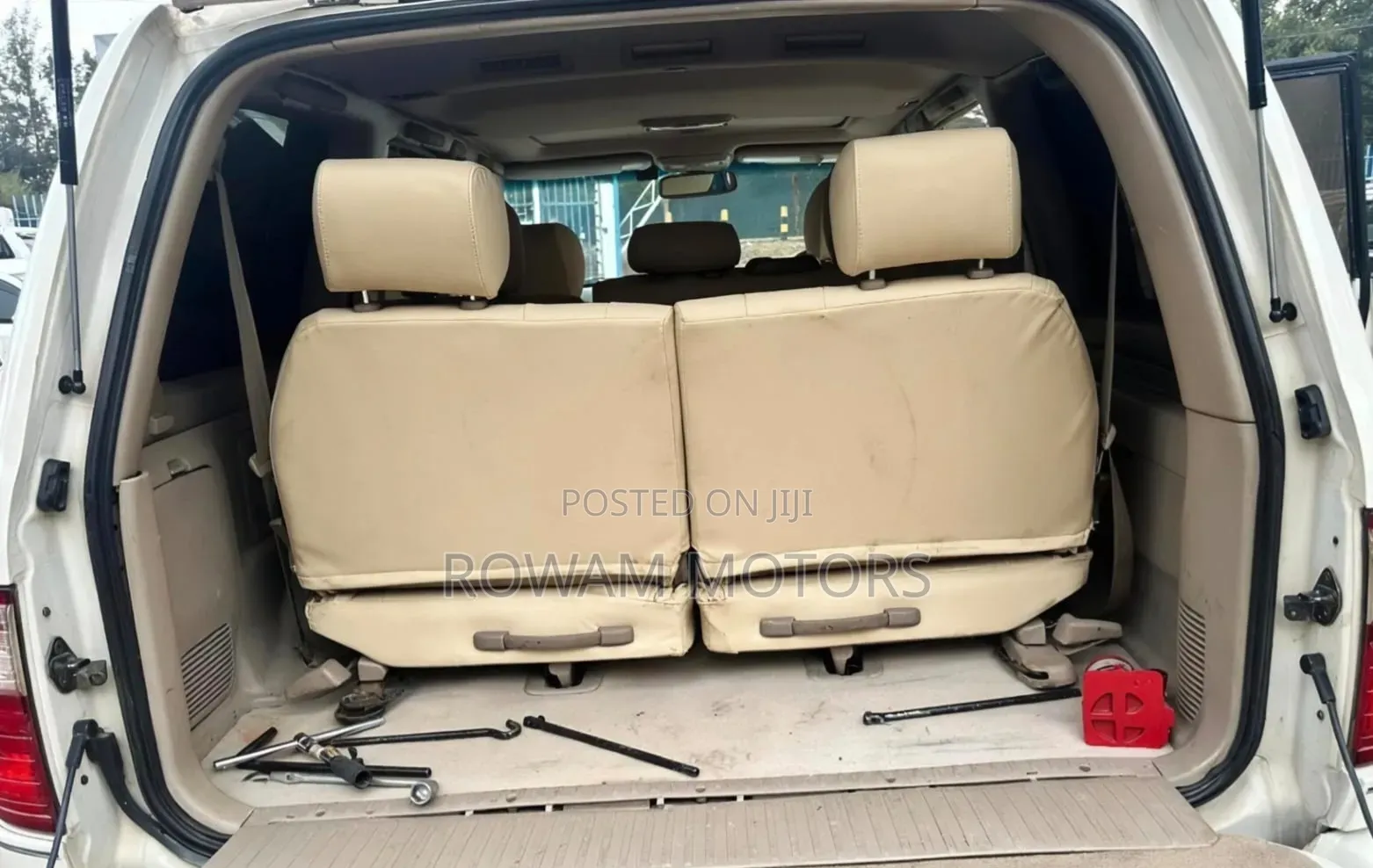 Lexus LX 570 2012 White