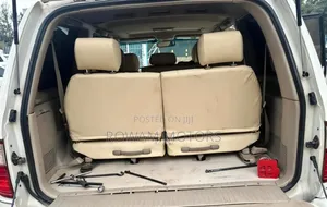 Lexus LX 570 2012 White