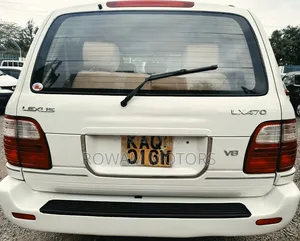 Lexus LX 570 2012 White