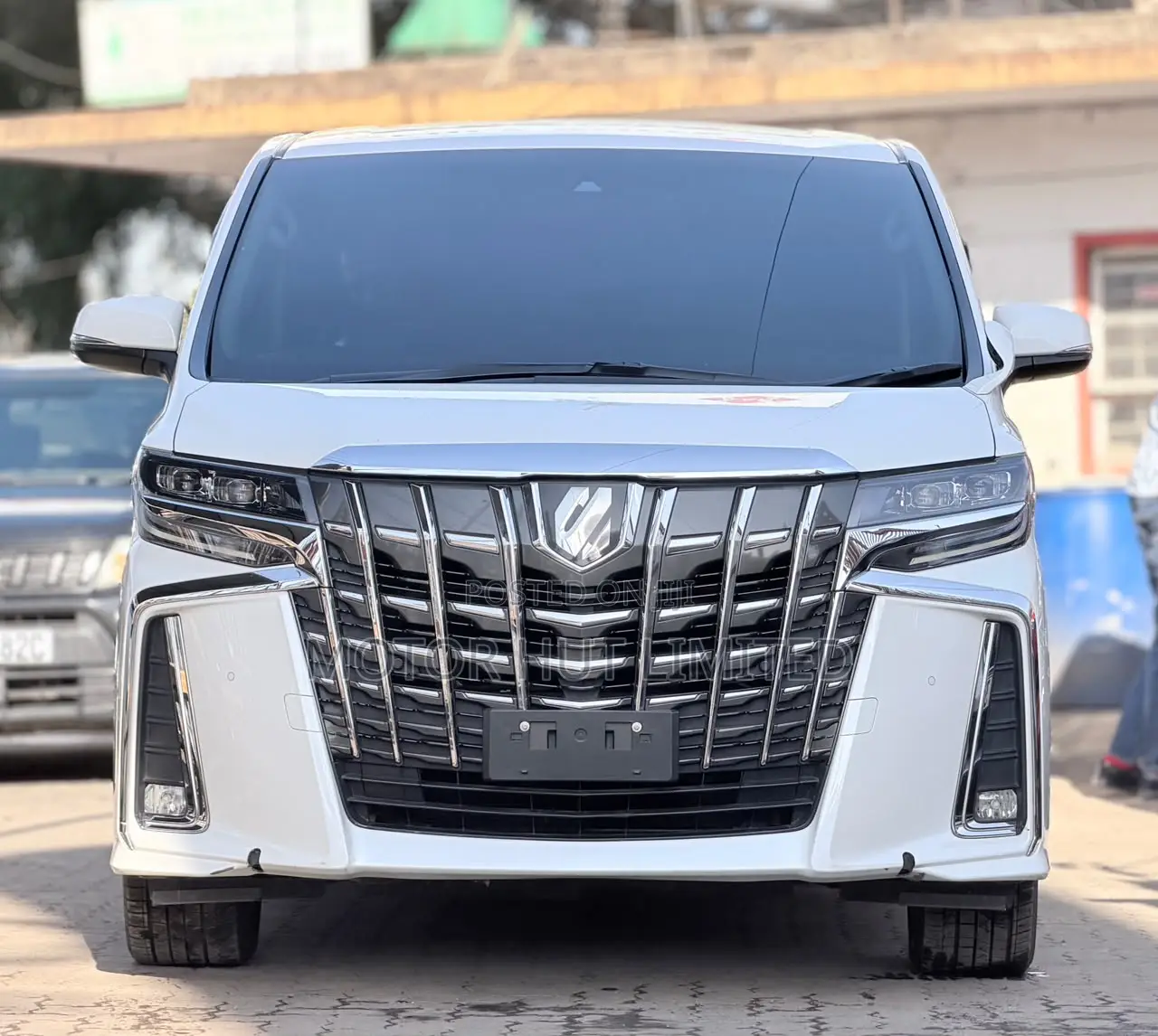 Toyota Alphard 2.5 Petrol AWD 2019 White