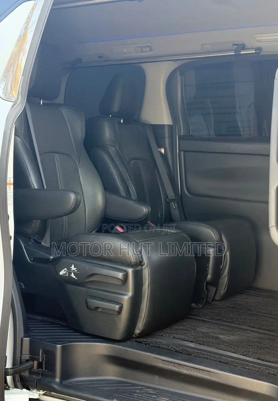 Toyota Alphard 2.5 Petrol AWD 2019 White