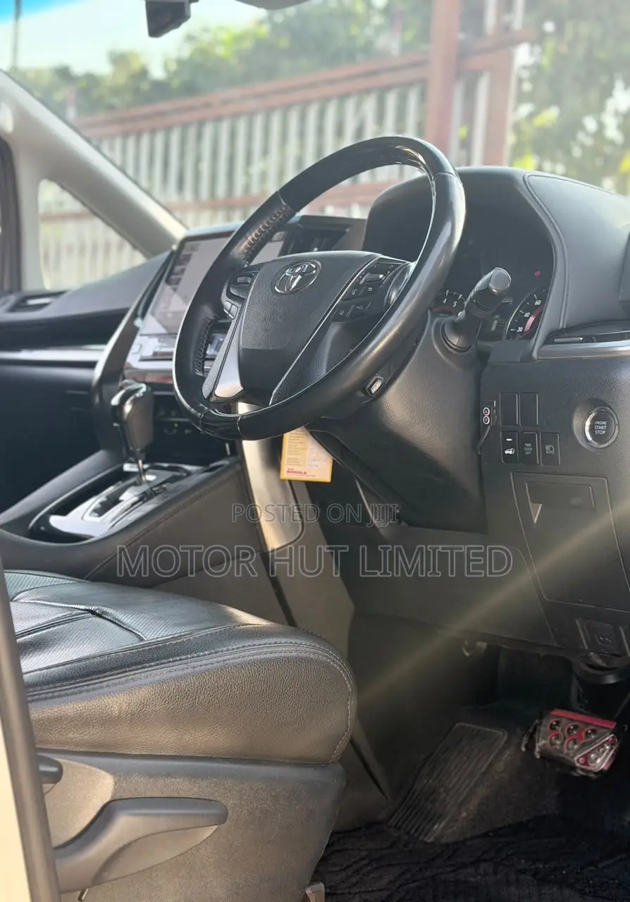 Toyota Alphard 2.5 Petrol AWD 2019 White