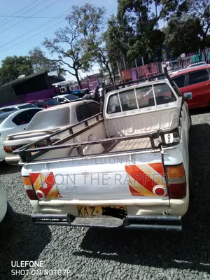 Mitsubishi L200 2005 White