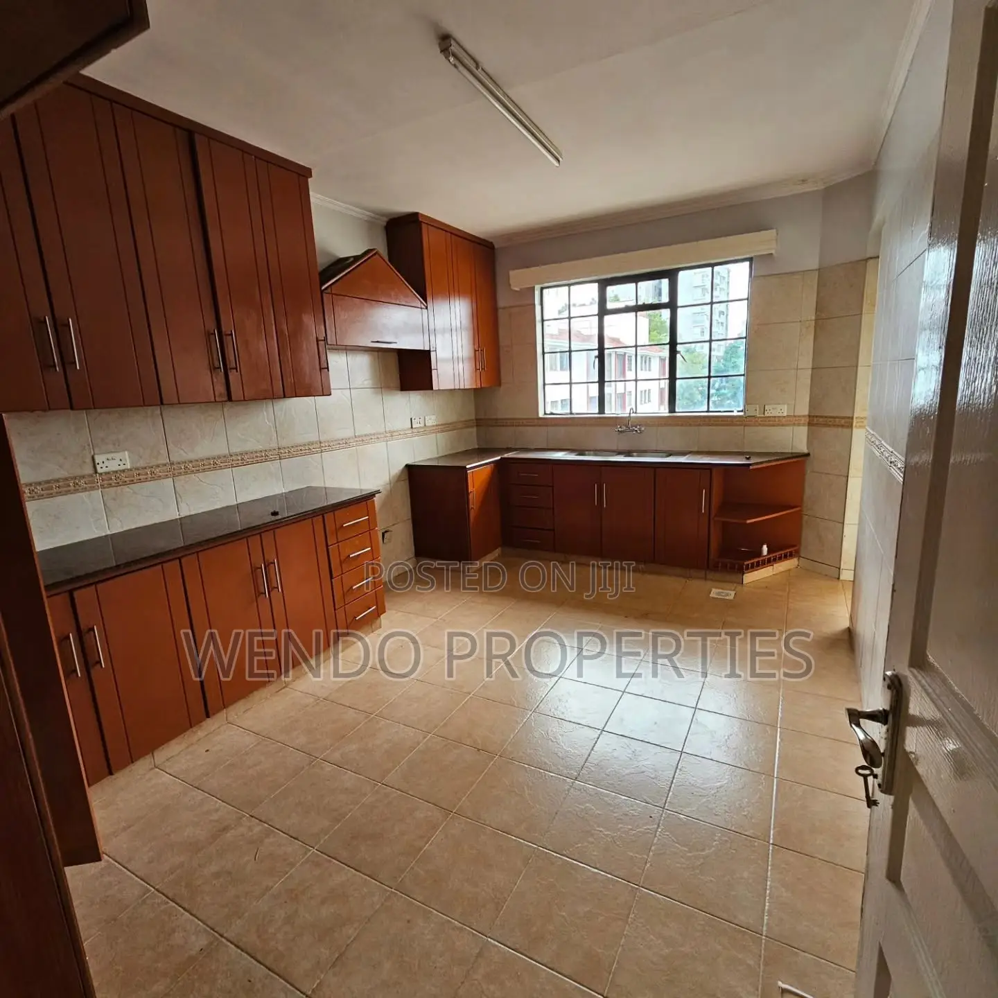 3bdrm Apartment in Valley Arcade for rent