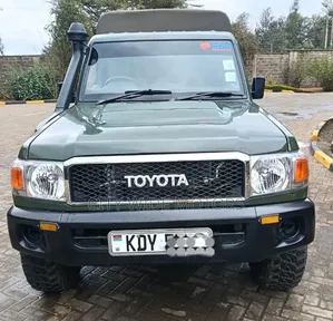 Toyota Land Cruiser 79 Series 2018 Green